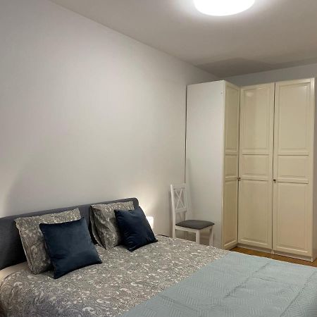 Apartament Przy Atrium Okolice Stacji Metra Rondo Onz Warszawa Eksteriør billede